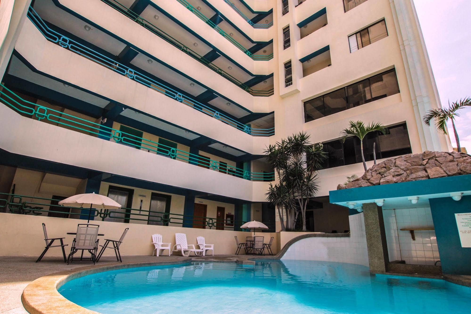 Blue Bay Hotel Salinas  Exterior photo