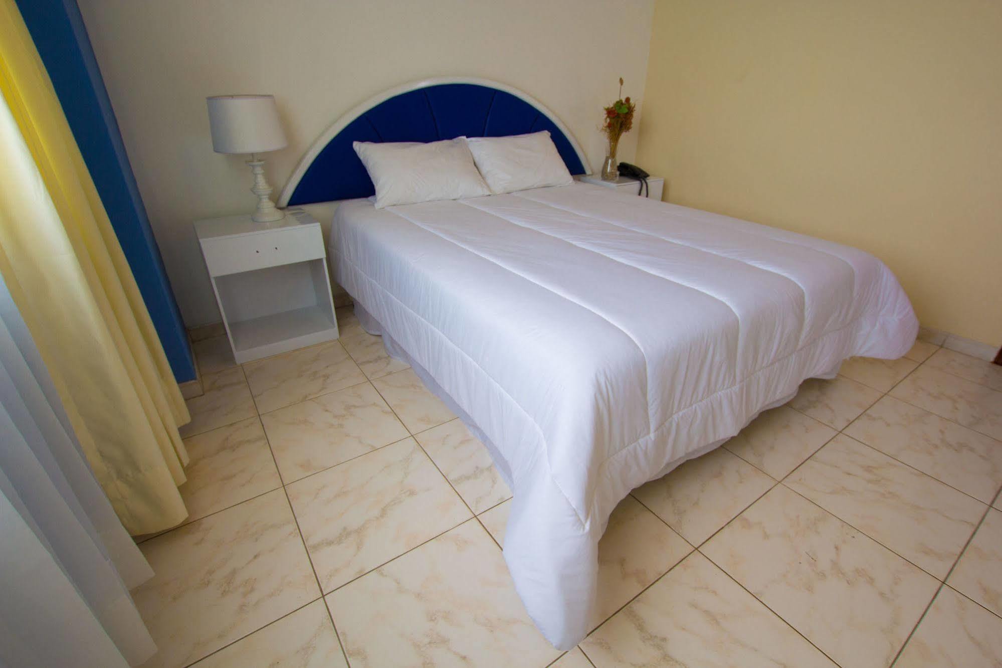 Blue Bay Hotel Salinas  Exterior photo
