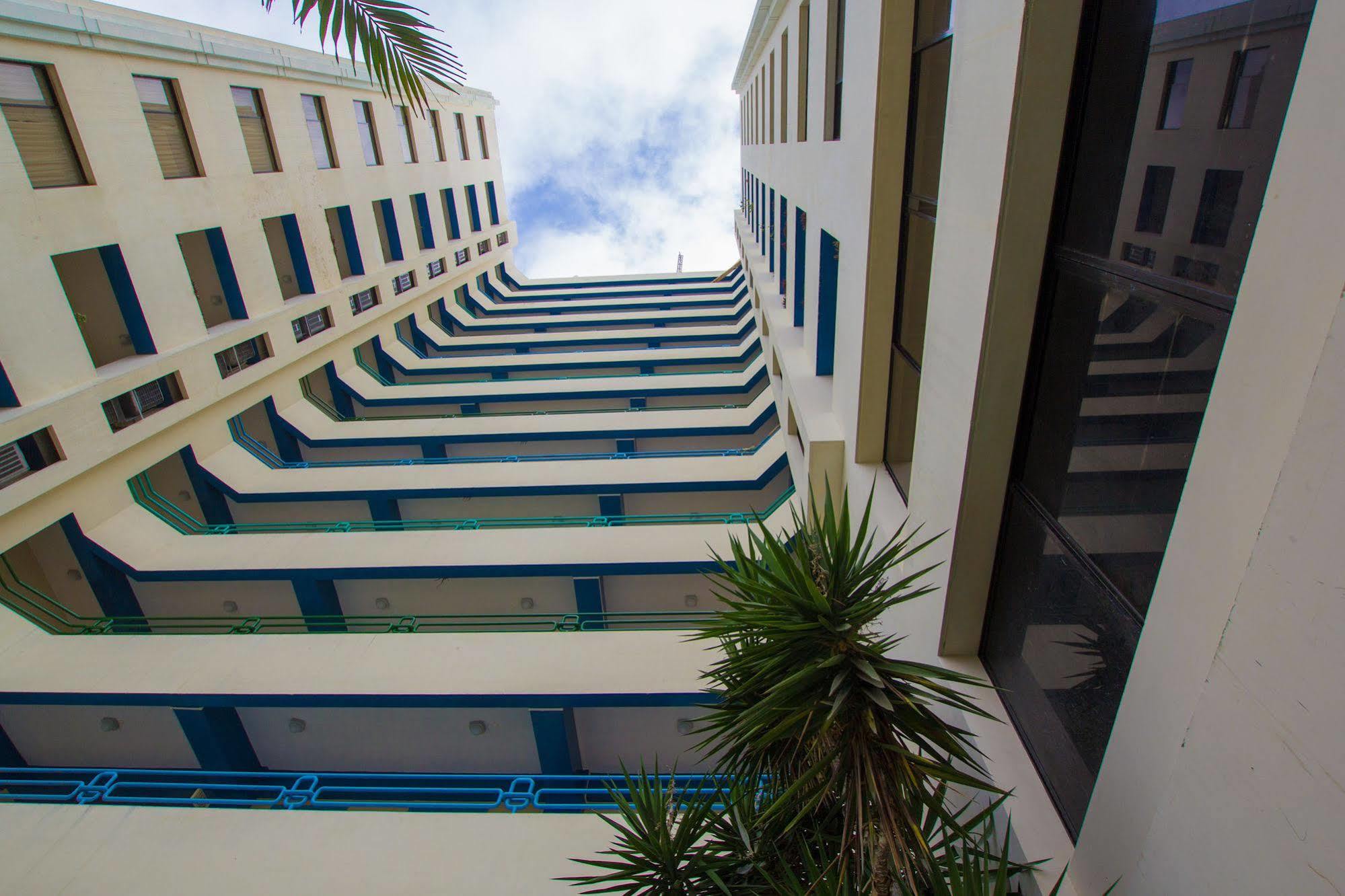 Blue Bay Hotel Salinas  Exterior photo